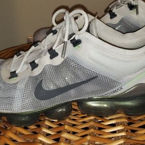 Nike vapormax size 14
